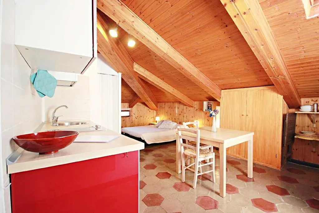 Apartment La Mansarda Romana Hotel Italy